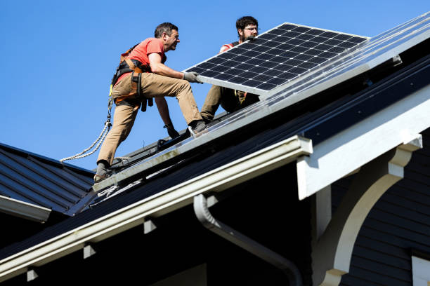 Best Roof Moss and Algae Removal  in Atwater, CA